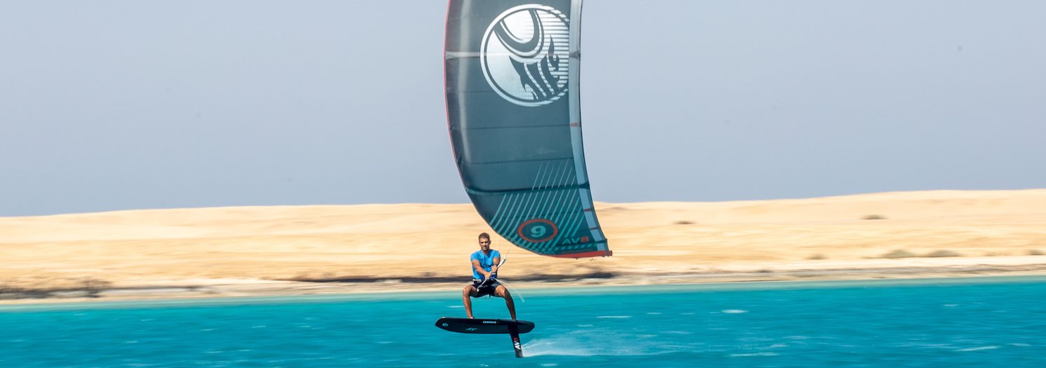 foil board kite cabrinha av8 na vode wndsurfing karlin s kite cabrinha